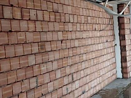 is merkezi tugla duvari10